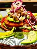 Ensalada colorida y deliciosa