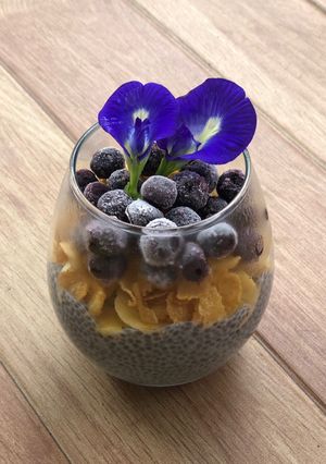 Foto resep Healthy Diet Food: Chia Pudding + Cornflakes + Blueberry
