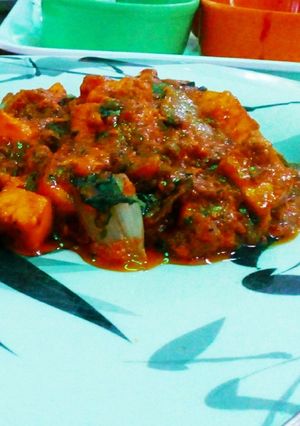 A picture of Paneer butter masala.