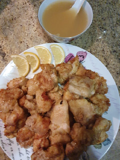 Una foto de Pollo al limón, estilo chino