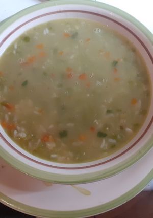 Una foto de Arverjas partidas con arroz 🥘🍵