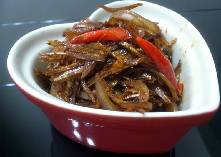 Recipe of Award-winning Steamed Ikan Bilis /Dried Anchovies