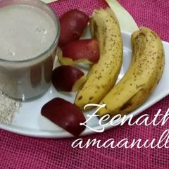 A picture of Banapple Oats Smoothie.