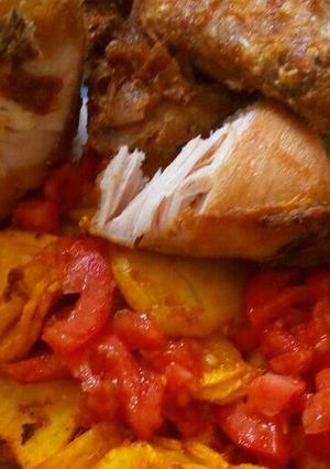 A picture of Baked chicken n bhajia.