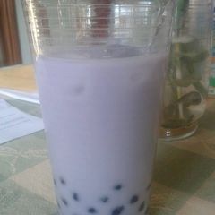 A picture of Taro Bubble Tea.