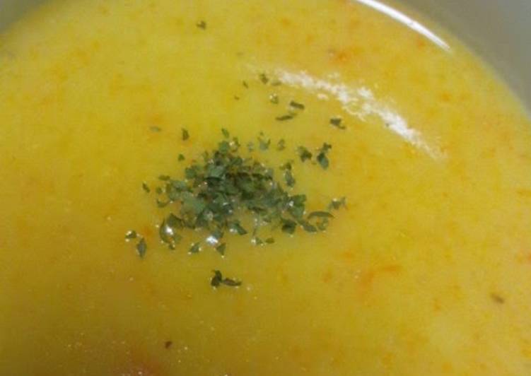 Comforting Sweet Potato Soup in a Flash