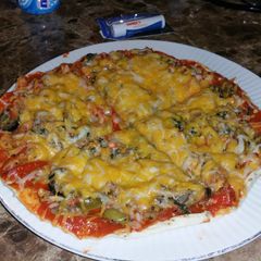 A picture of EZ Chezzy Taco Pizza 🍕.