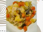 Une photo de poireaux carottes
