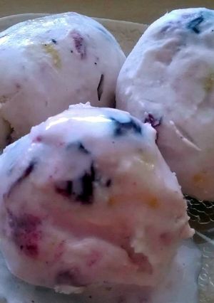 A picture of Vickys Seasonal Ice Cream with Free-From Option, GF DF EF SF.