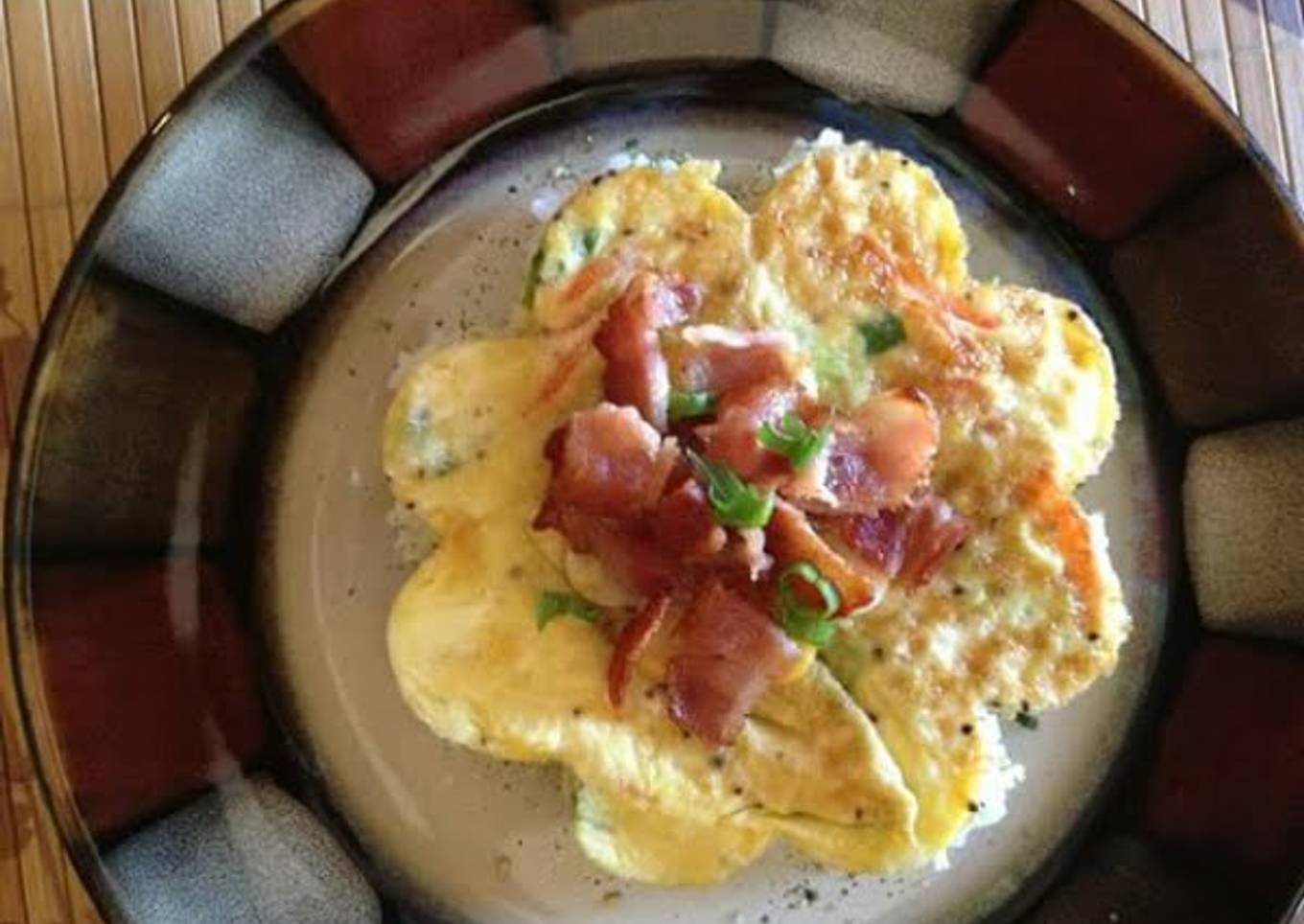 Flower shaped Tamagoyaki (omelet)