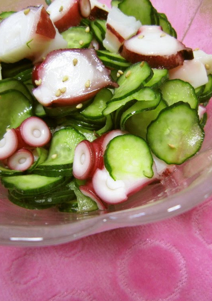 A picture of Octopus and Cucumber in Mildly Sour Vinegar.