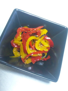 A picture of Microwaved Bell Pepper with Shio-kombu For Bentos.