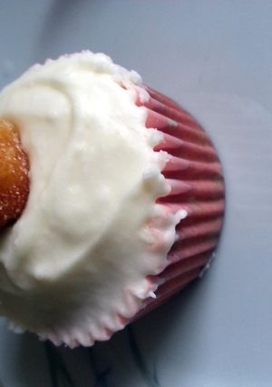 A picture of Doughnut cupcakes.
