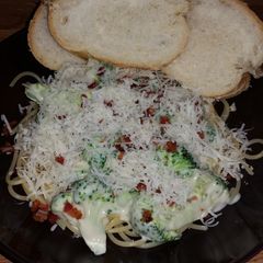 A picture of Broccoli and Bacon Crumble Alfredo.
