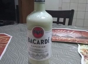 Una foto de Coquito puertorriqueño