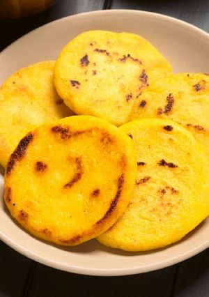 Una foto de Arepas de plátano