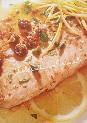 Foto di Pesce spada al limone e capperi