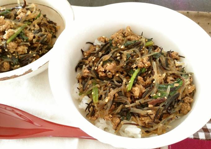 Spinach, Pork, Hijiki Seaweed Rice Bowl