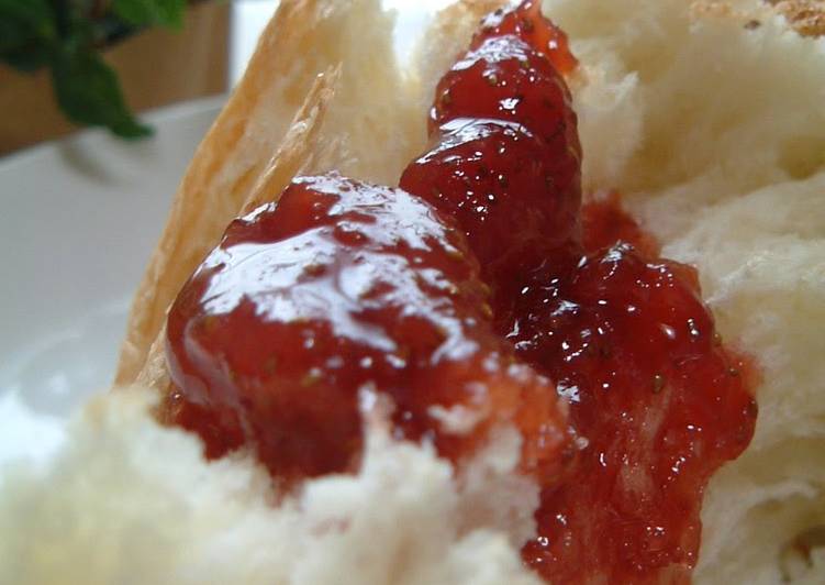 Easiest Way to Make Any-night-of-the-week Homemade Is Best! Sublime Strawberry Jam