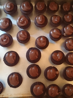 A picture of Chocolate cream cheese frosting.