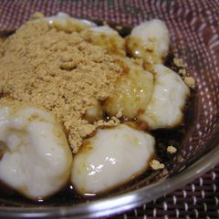 A picture of Easy Microwave-Made Soy Milk Warabi Mochi.