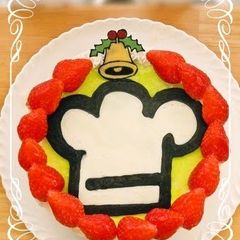 A picture of Cookpad Logo Christmas Wreath Cake.