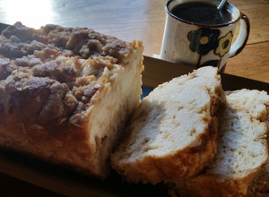 A picture of Apple Pie Bread.