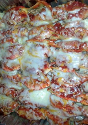 A picture of stuffed shells.