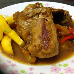 A picture of Chicken And Mango In Bean Paste Sauce.