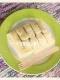 Egg-Free & Microwave-Steamed Banana Bread for Baby Food