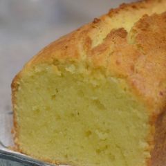 A picture of Sake Lees Pound Cake, a Variation of "Basic Pound Cake".