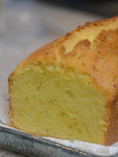A picture of Sake Lees Pound Cake, a Variation of "Basic Pound Cake".