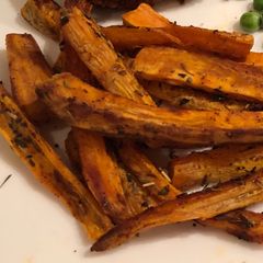 Sweet potato chips A picture of Sweet potato chips.