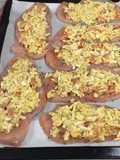 Bifes de Frango no Forno com Topping de Ovo e Tomate