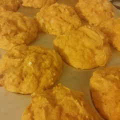 Super easy pumpkin cupcakes A picture of Super easy pumpkin cupcakes.