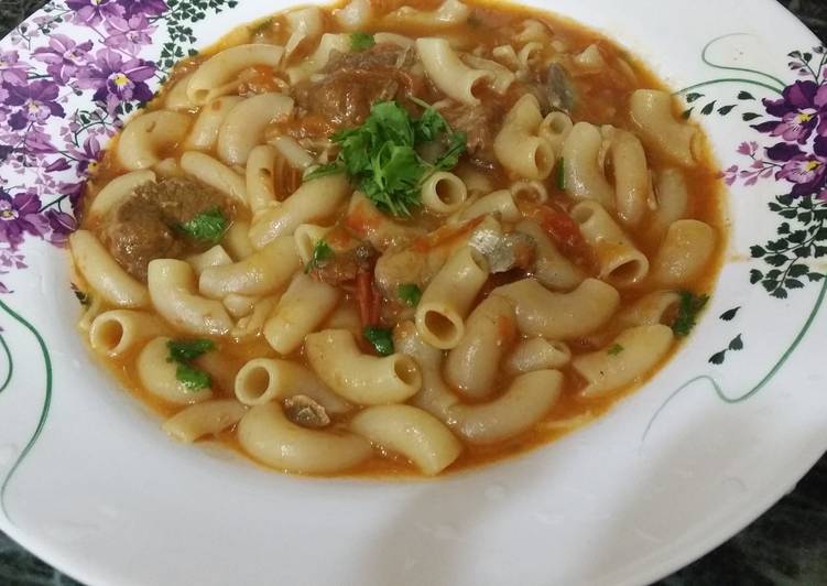 Pasta in meat and tomato  sauce