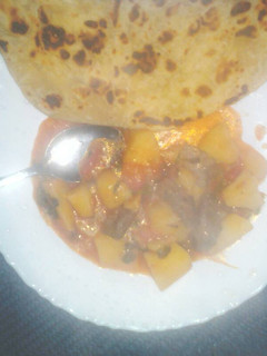 A picture of Chapati and liver.