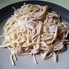 A picture of Quick Creamy Chicken Alfredo Pasta.