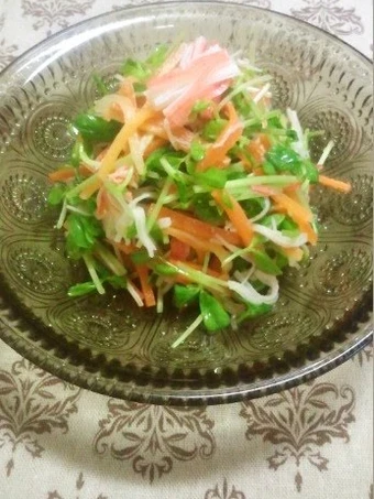 Easy Ways Make|Recipe} Pea Sprout &amp; Carrot Salad Anti-Fail