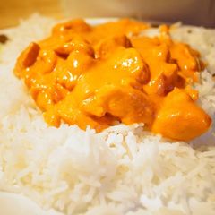 A picture of Butter Chicken.