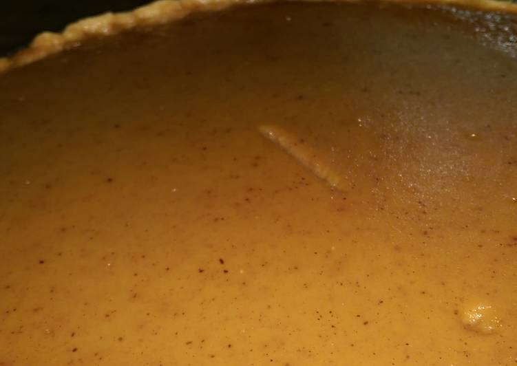Pumpkin Pie + Pie Crust