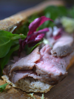 Una foto de Receta fácil de bocata de Roast Beef