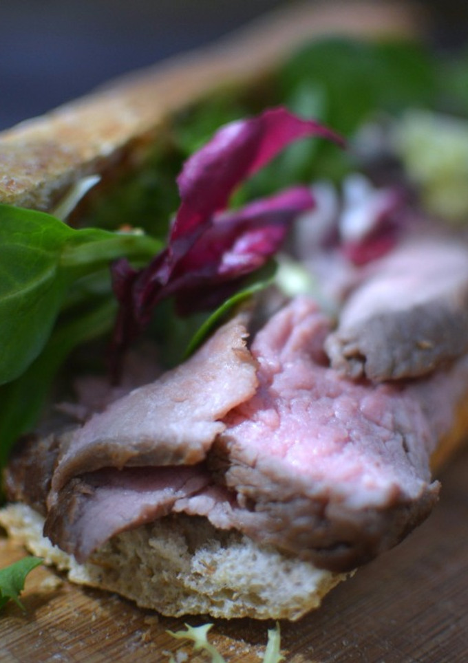 Una foto de Receta fácil de bocata de Roast Beef