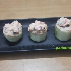 A picture of Cucumber creamy bites.