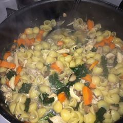 A picture of Chicken And Shells Soup.