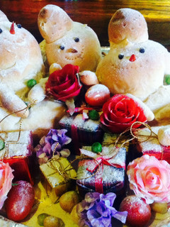A picture of Snowman Family.