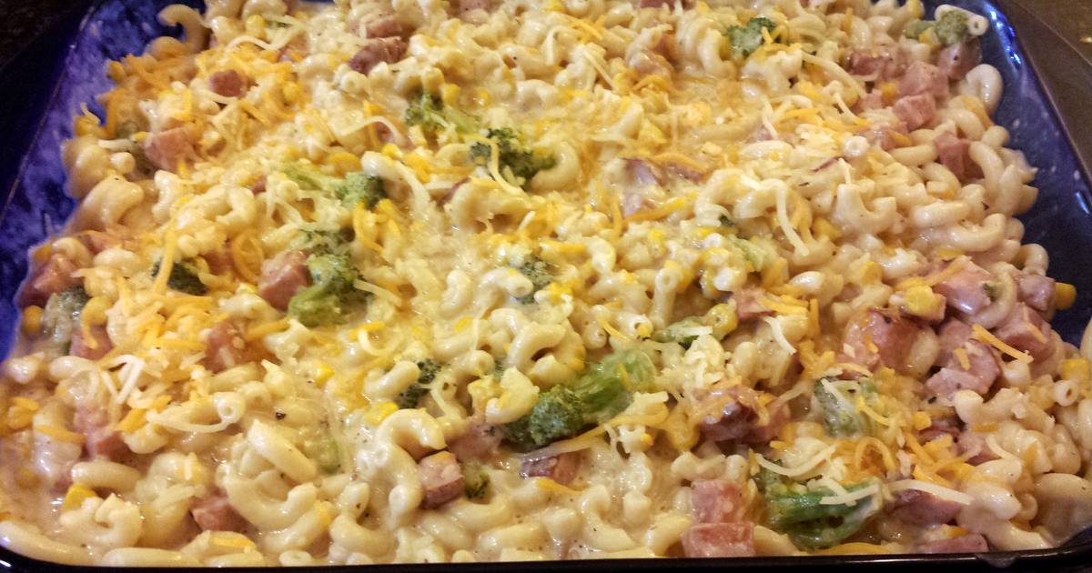 Cheesy Ham Alfredo Casserole Recipe by biancajill Cookpad