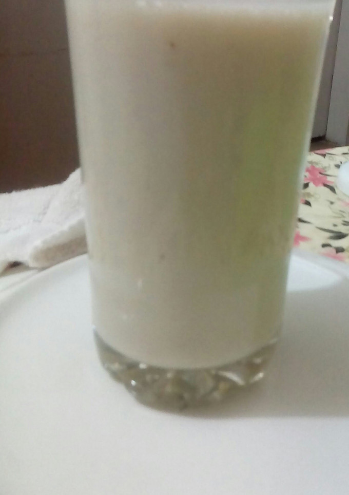 A picture of Banana Smoothie.