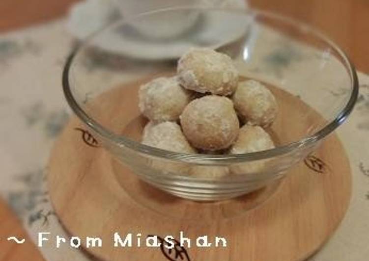 Step-by-Step Guide to Prepare Appetizing Soft But Crunchy Snowball Cookies for Beginners