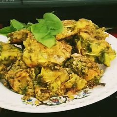 A picture of Data Saag Pakodas.